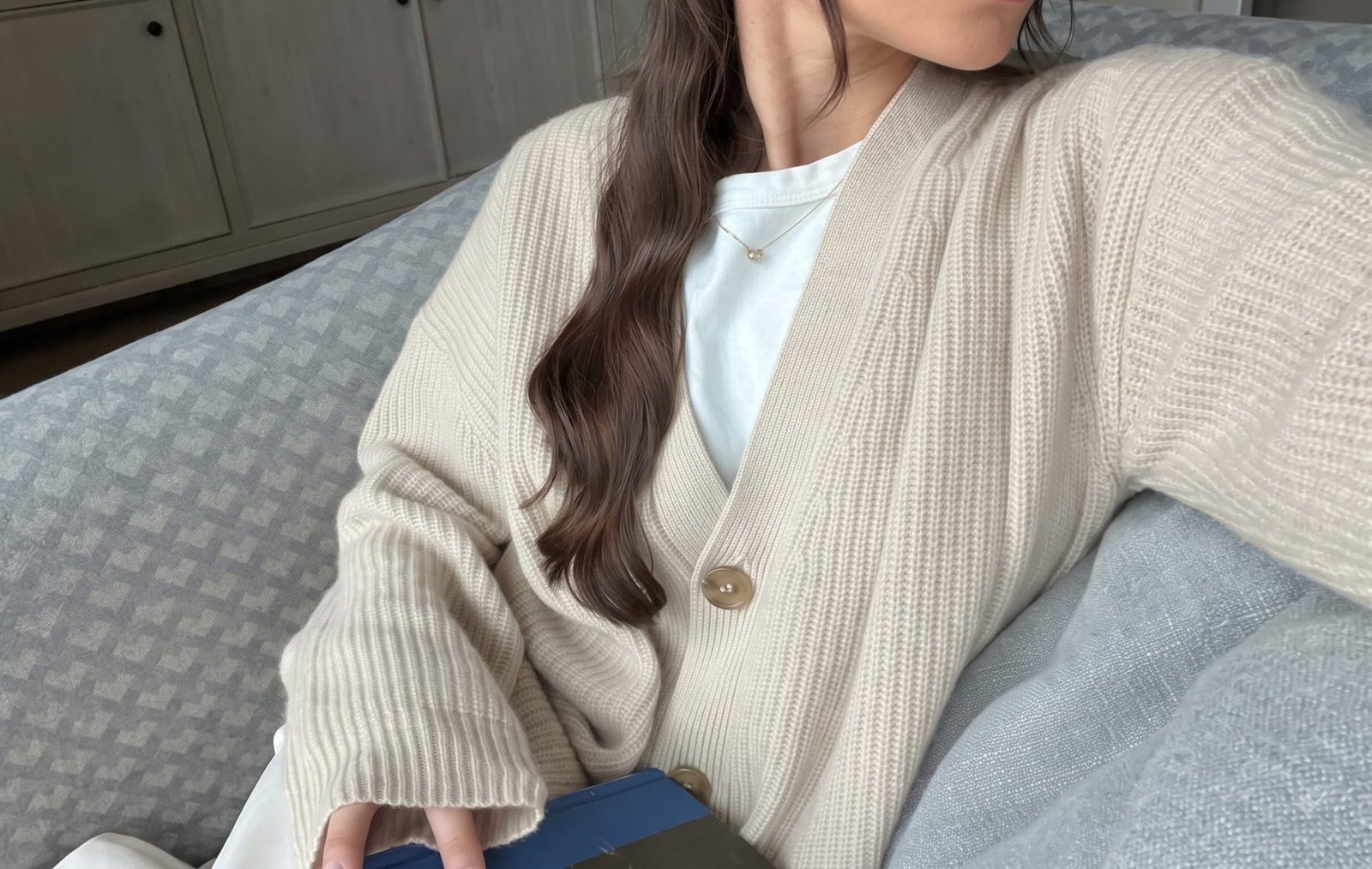 Jenni Kayne Cashmere Cocoon Cardigan: The Oversized Layer That Actually Earns Its Price - photo 2