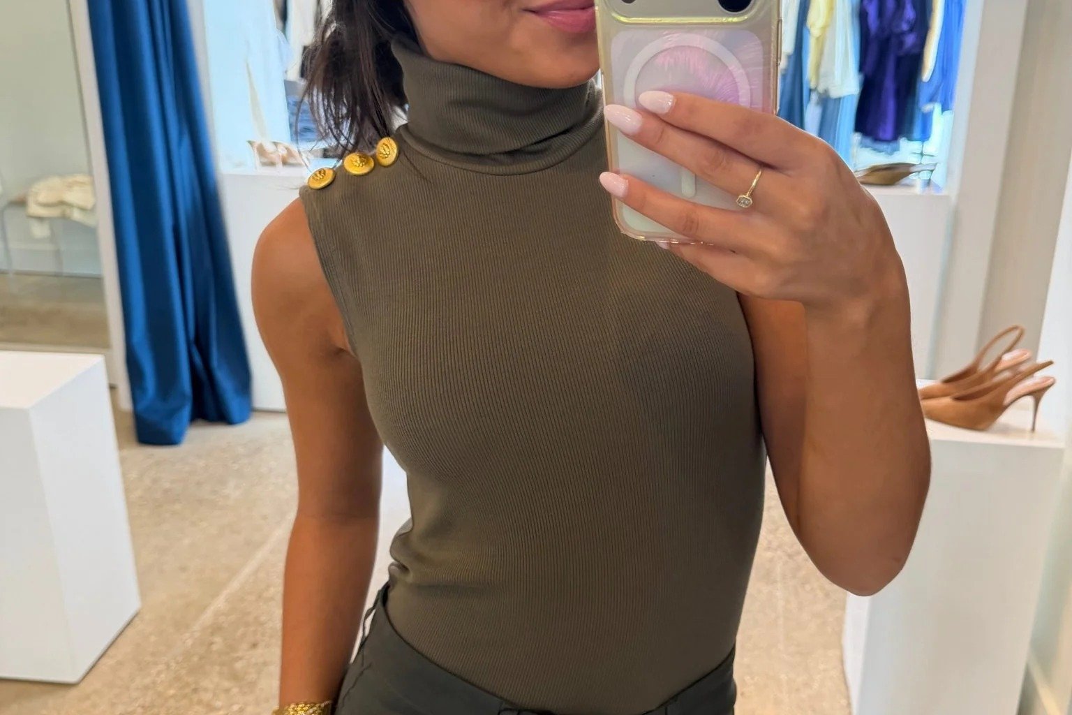 L'AGENCE: The Ceci Turtleneck That Layers Like a Pro - photo 3